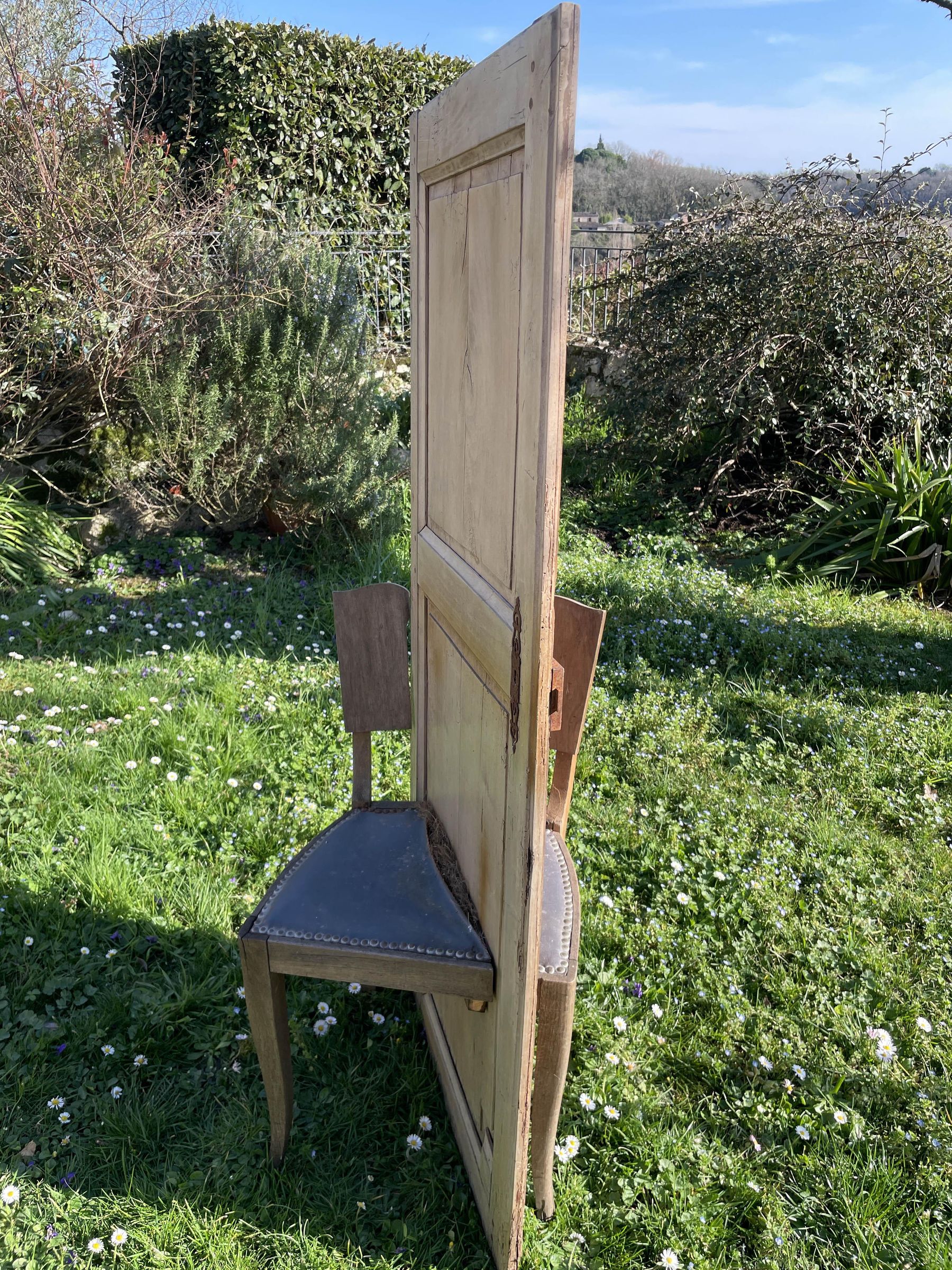 confessional chair front2.jpg