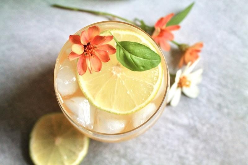 delicious-fruity-soon-hari-peach-soju-cocktail.jpeg