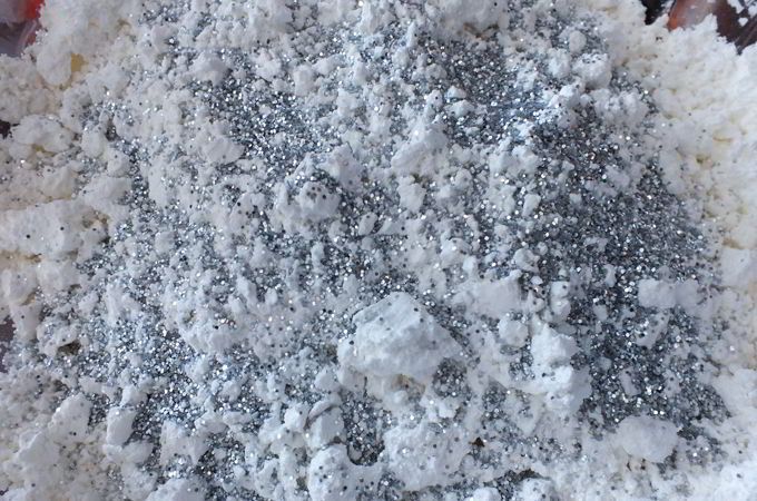 disney-frozen-diy-play-snow-step4.jpg