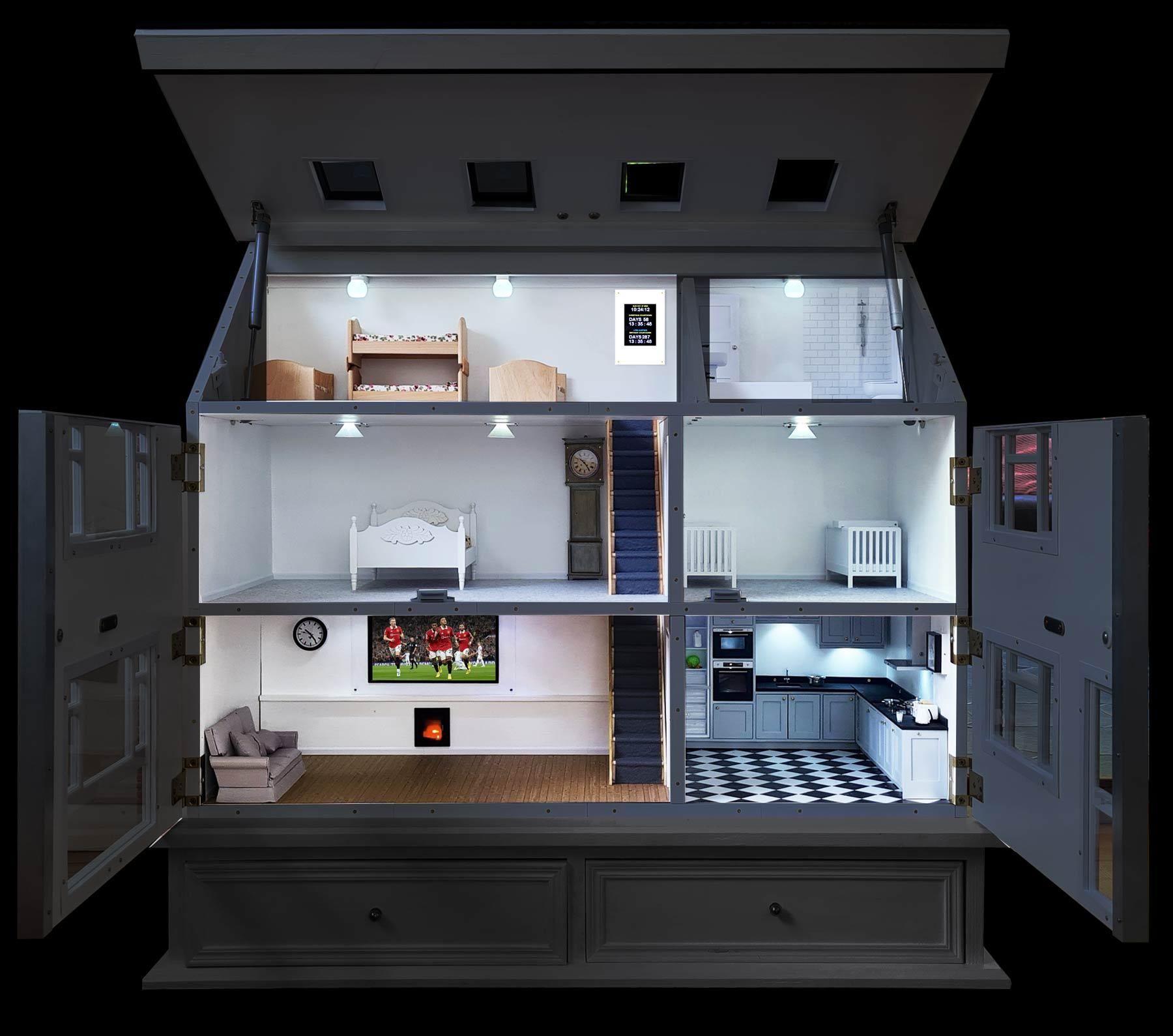 dollshouseopenLights.jpg
