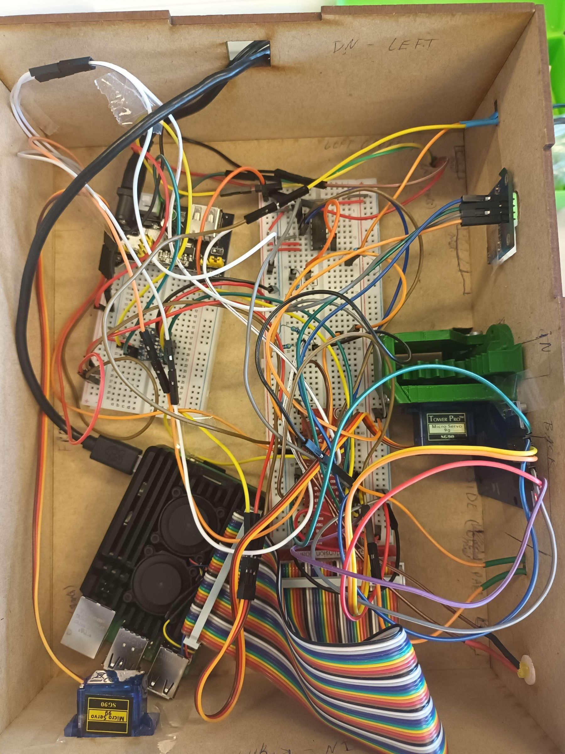 f2f5e1bd-94db-43c7-aa14-adf304dc2402.jpg