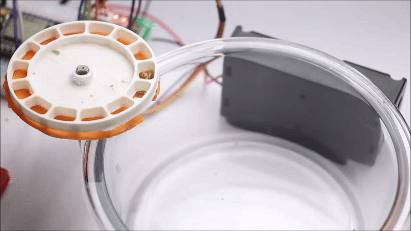 fish feeder 3d printed.gif