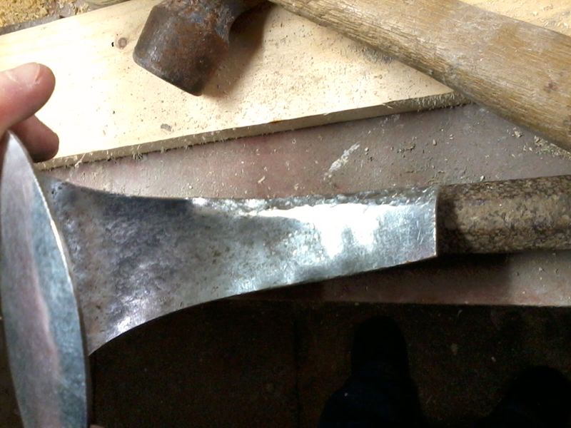 hilt3.jpg