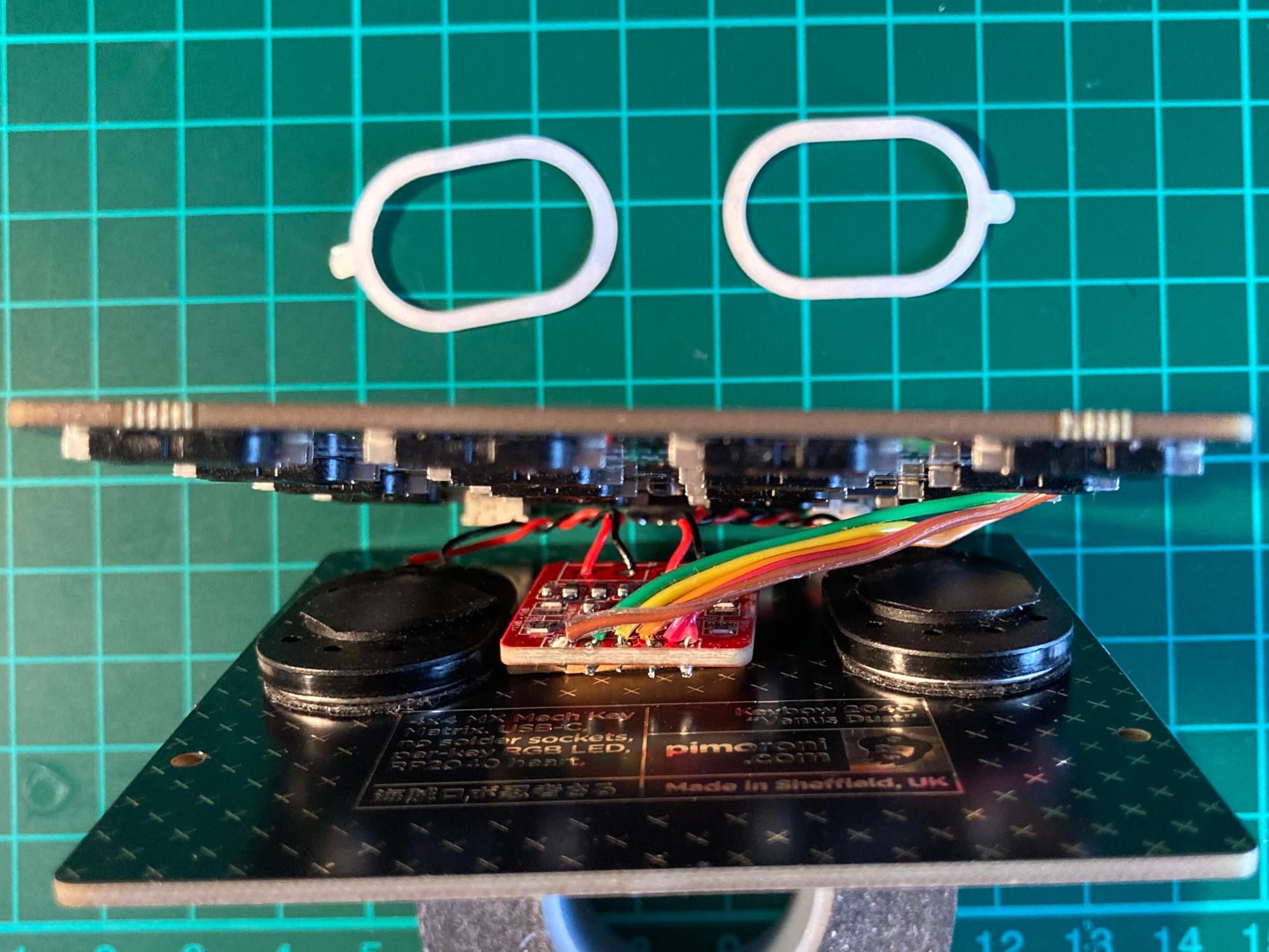 keybow-i2sboard-assembly-7.jpg