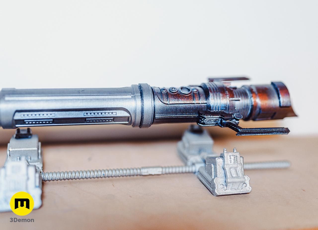 lightsaber 24magnetic gravity stand 3demon cover.jpg