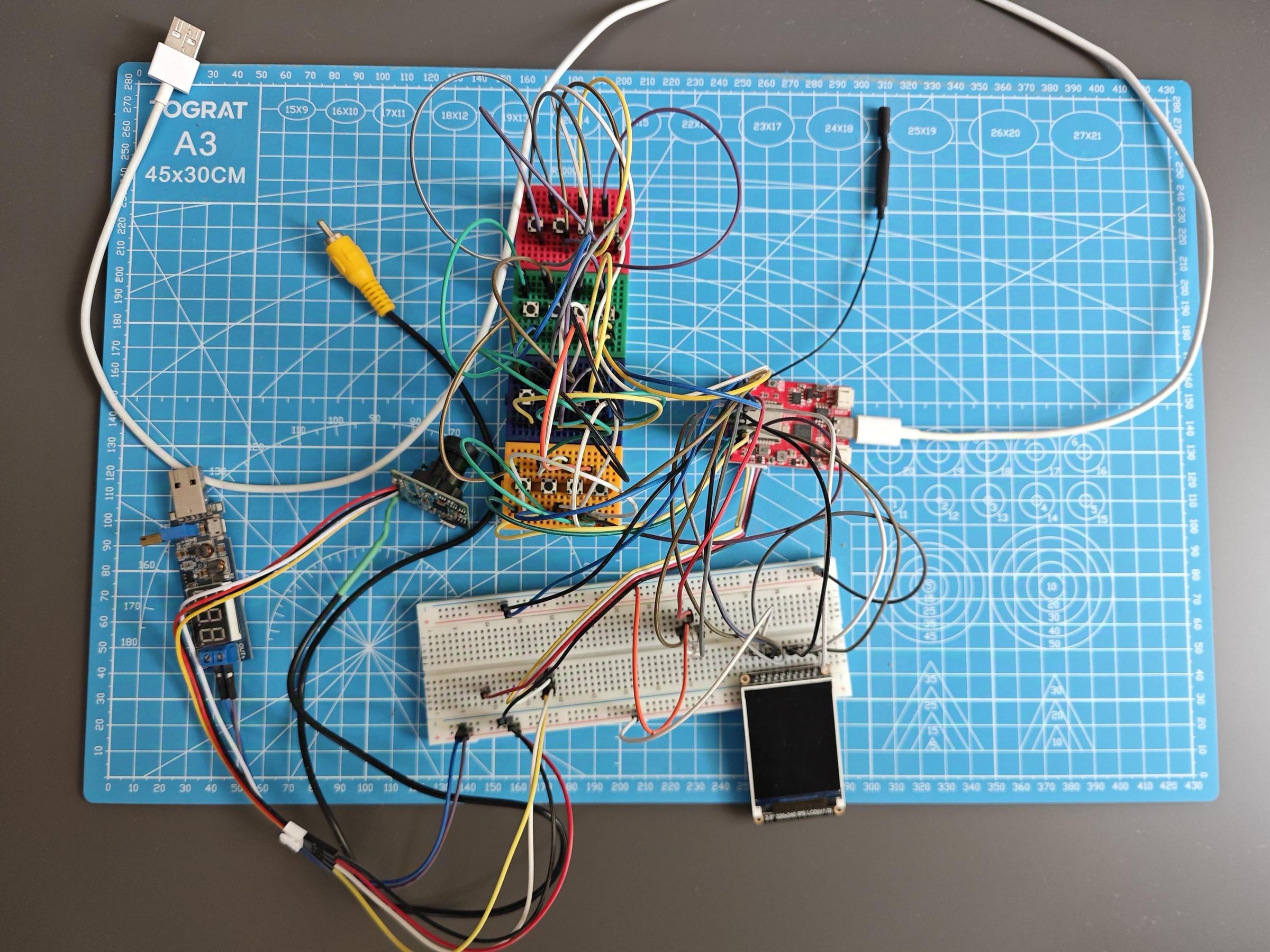 pcb_endpoint_assembly_4_breadboard.jpg
