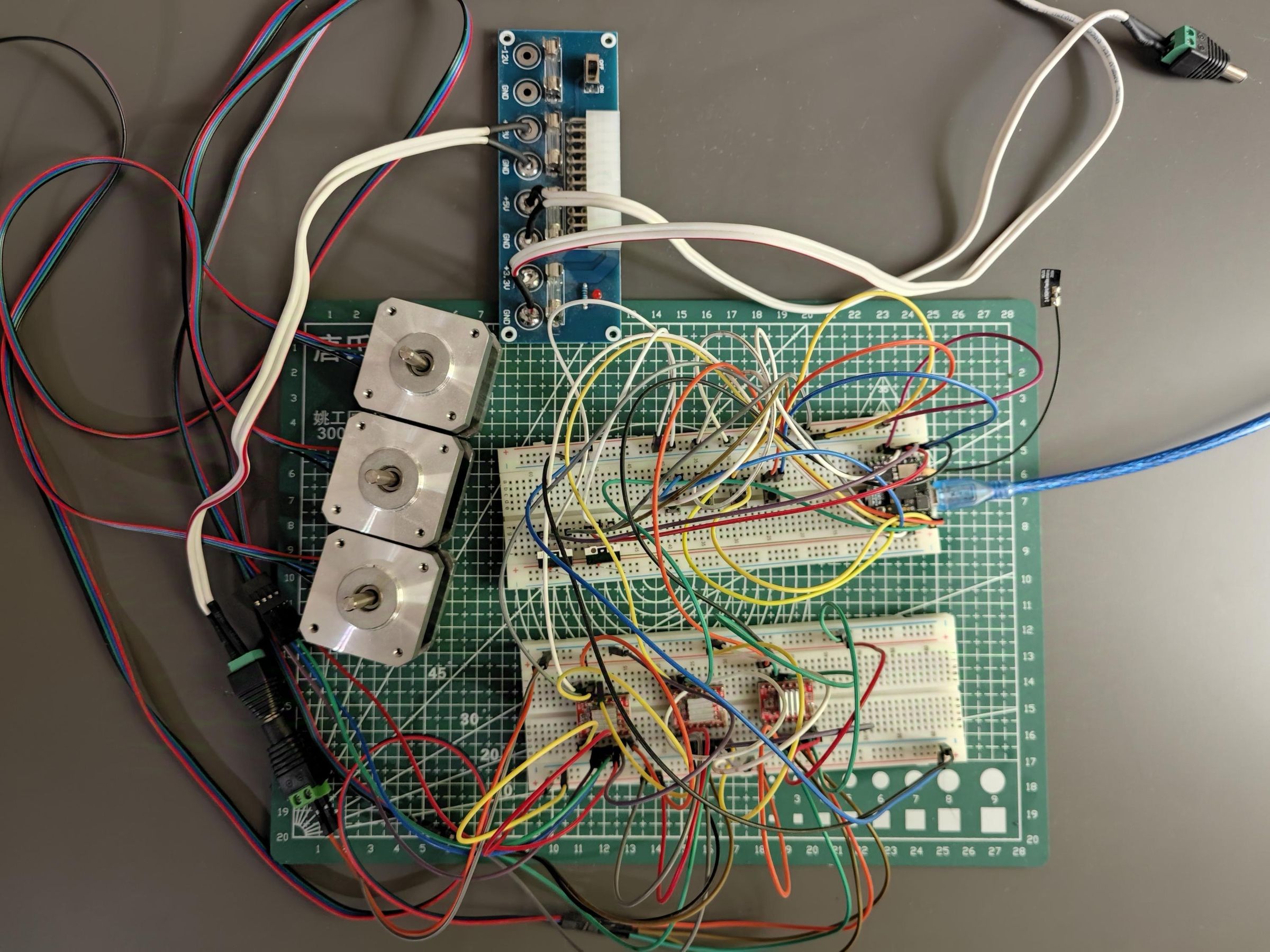 pcb_food_delivery_assembly_1_breadboard.jpg