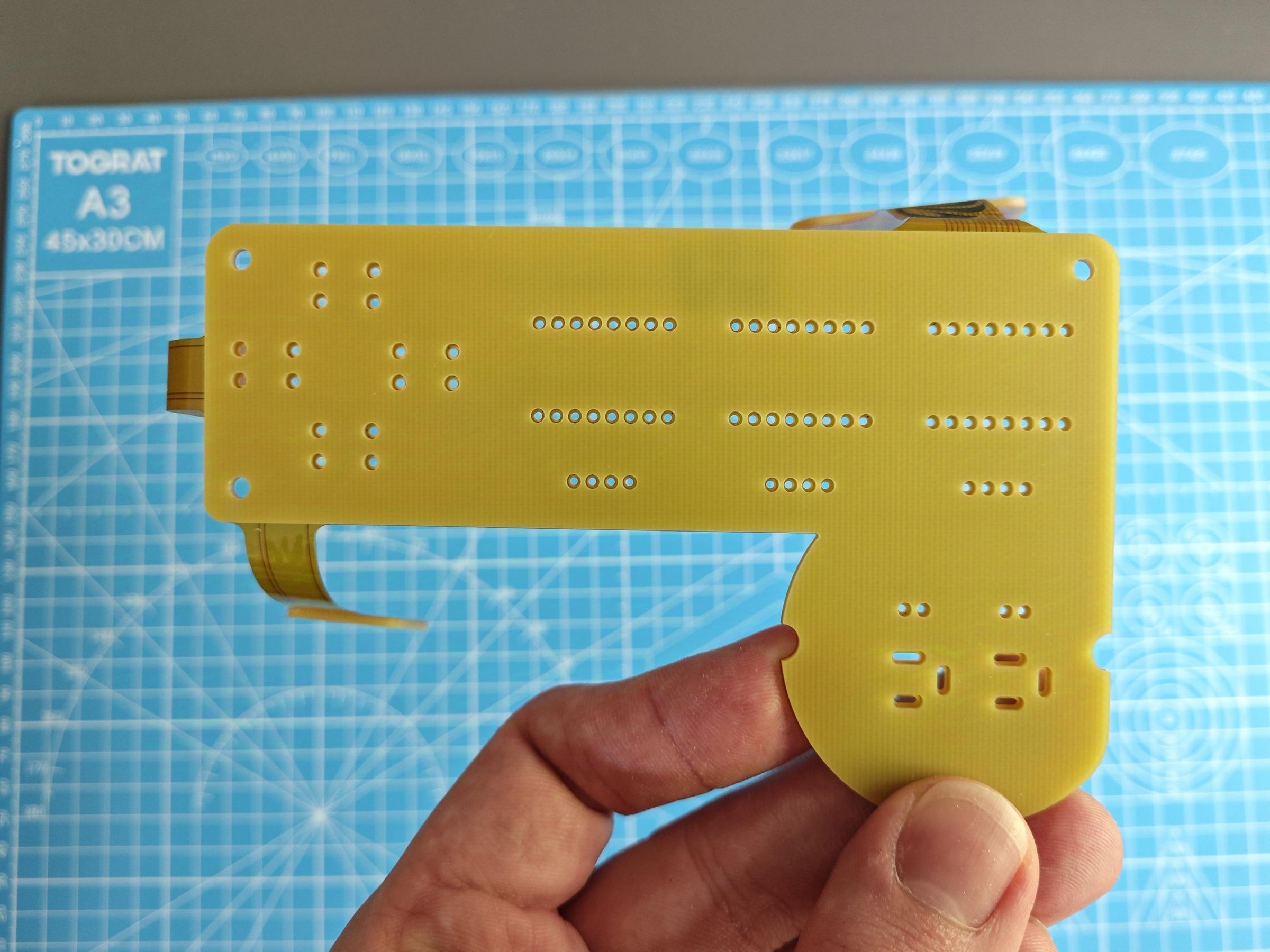 pcb_food_delivery_assembly_7.jpg