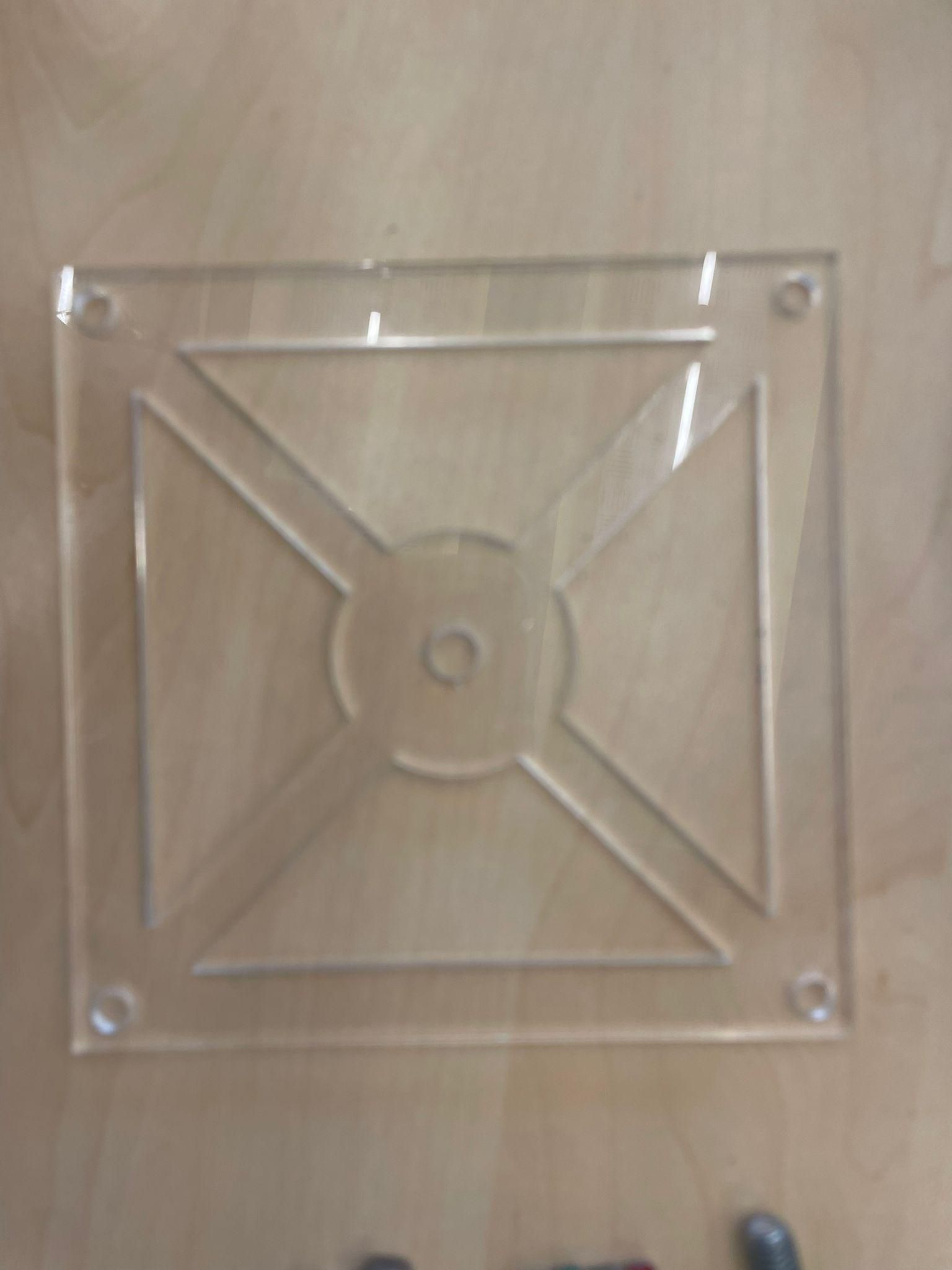 plexiglas.jpeg