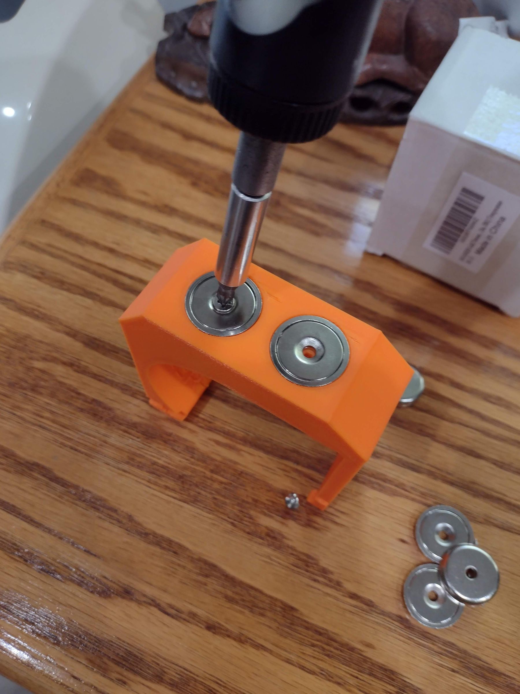 screw magnets.jpg