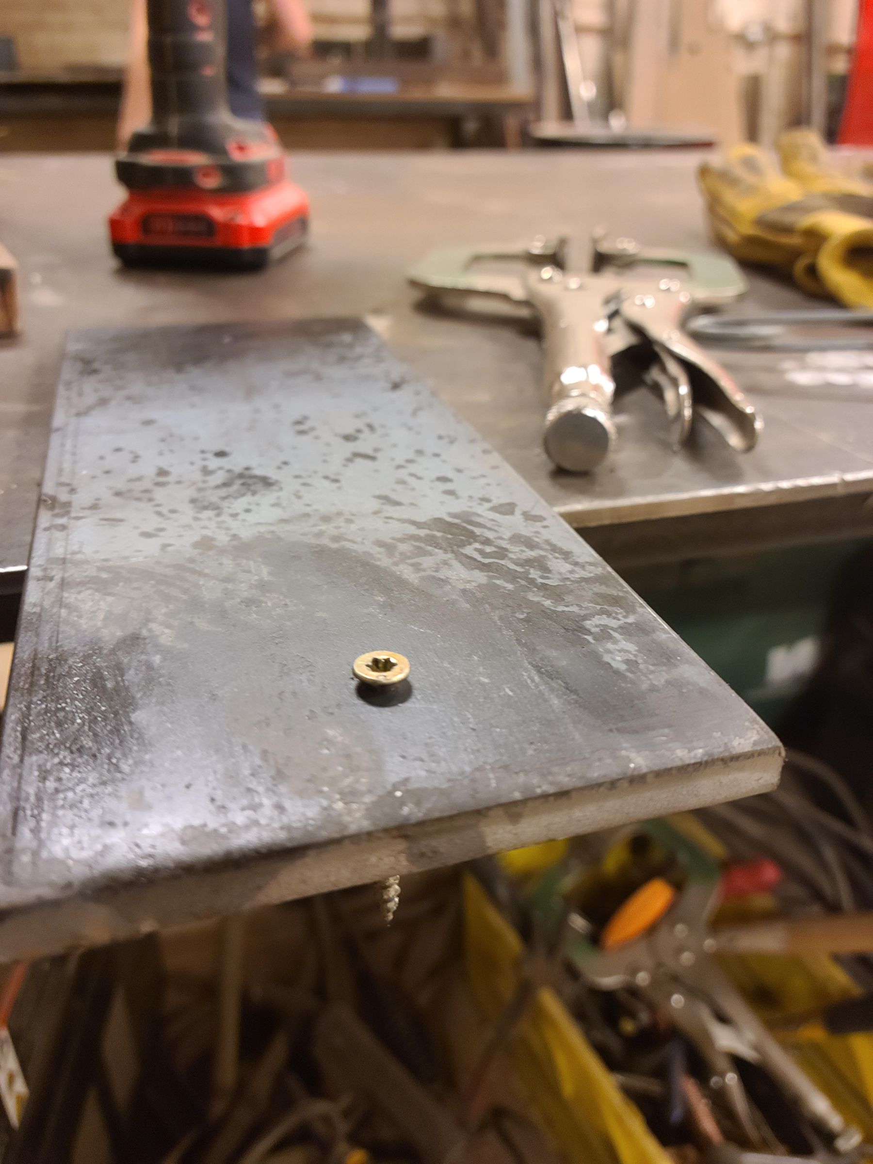 screw started.jpg