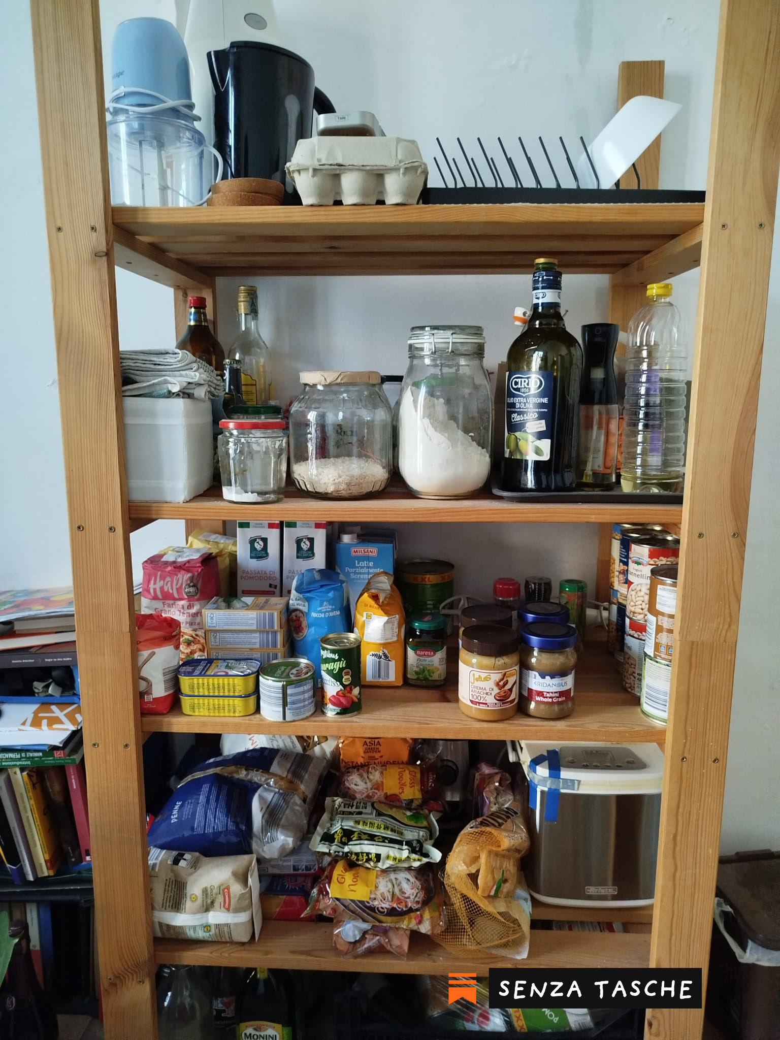 shelving unit.png