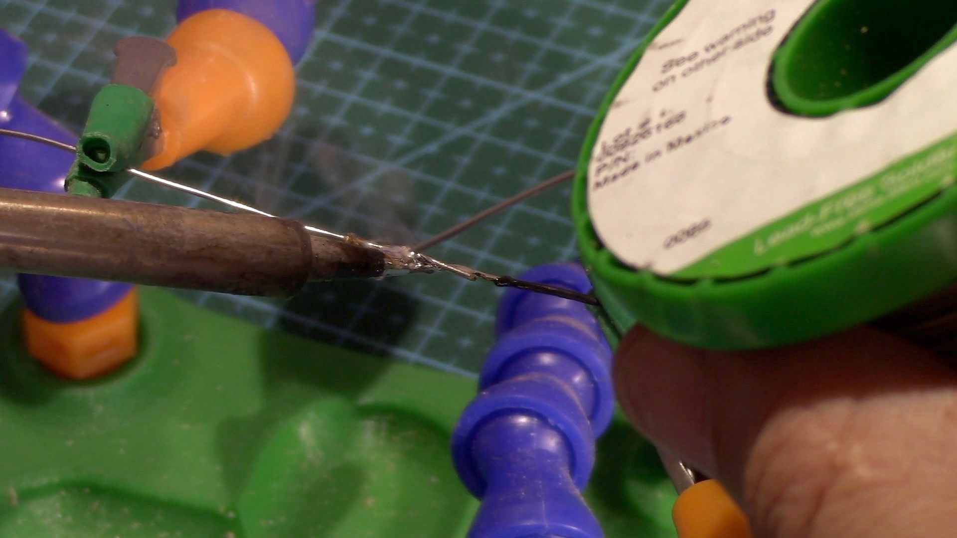 solder1.jpg