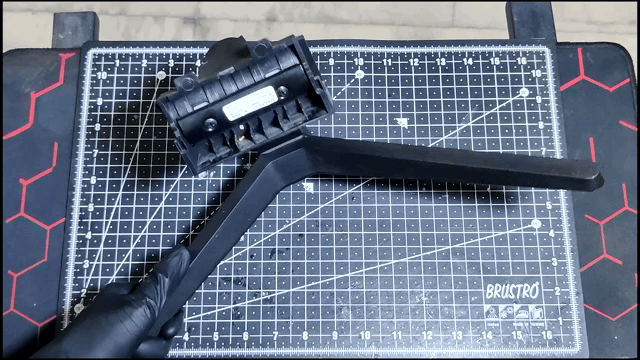 stand1.gif