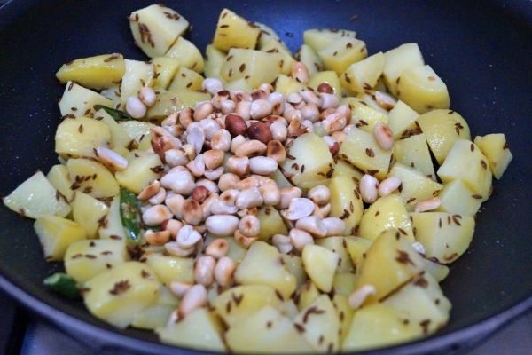 vrat ke aloo recipe - roasted peanuts.JPG