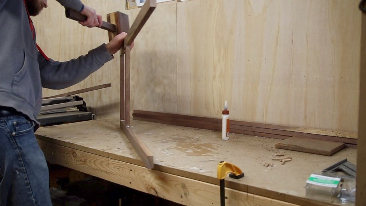 walnutdesk28.jpg