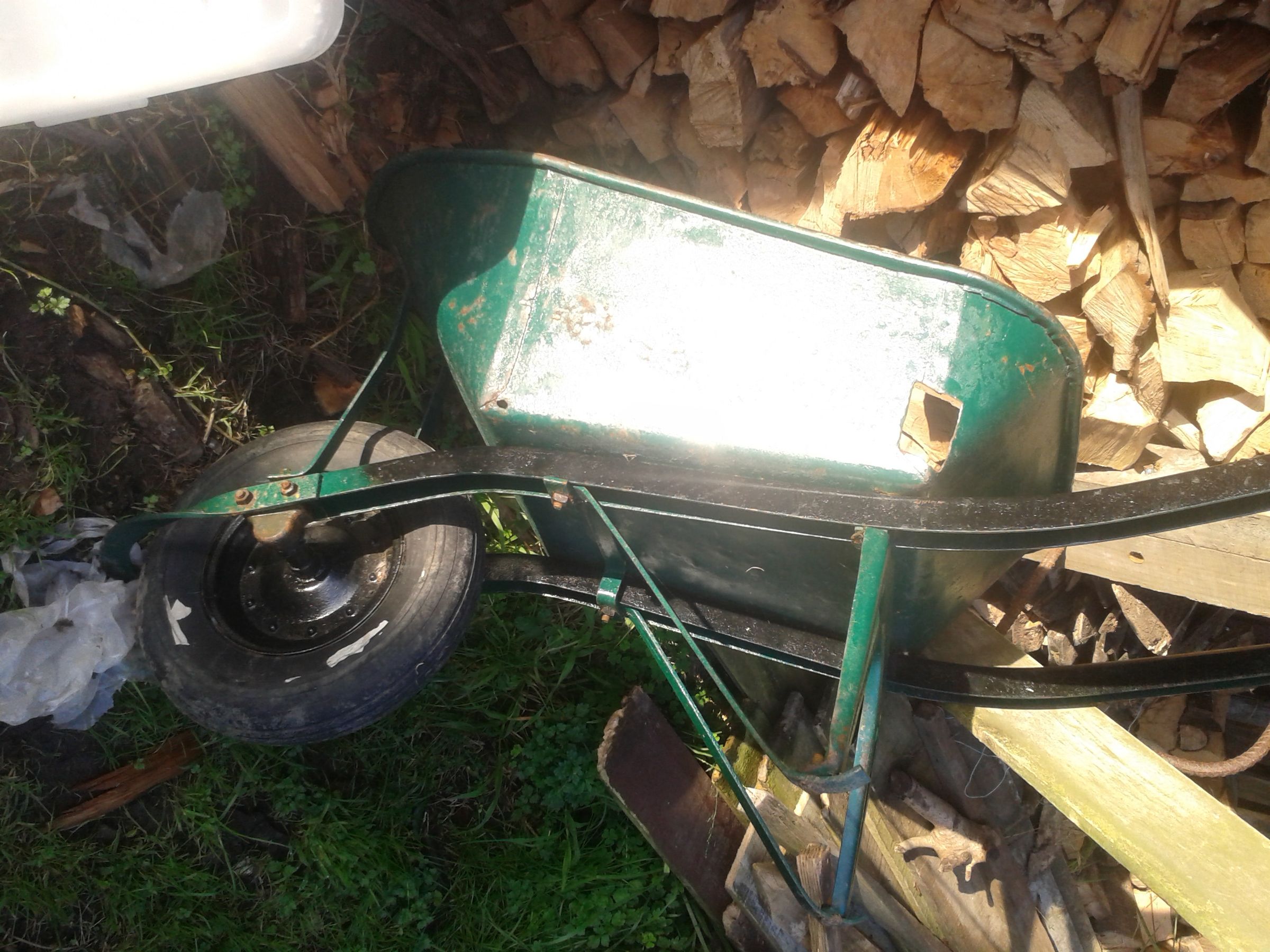 wheel barrow repair.jpg