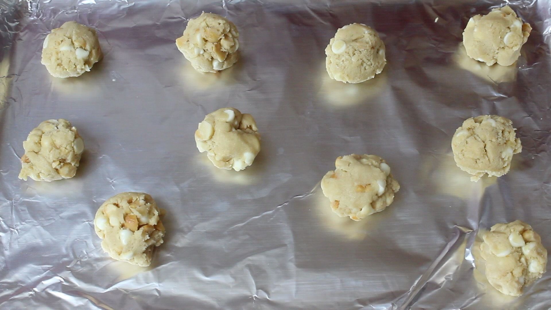 white choc macadamia nut 21.jpg