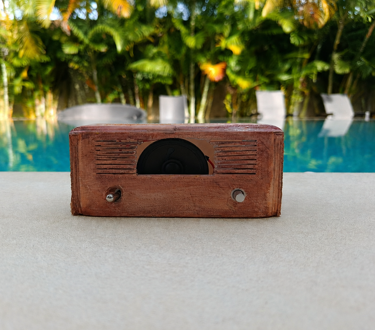 "RetroTune"-Vintage Radio Replica