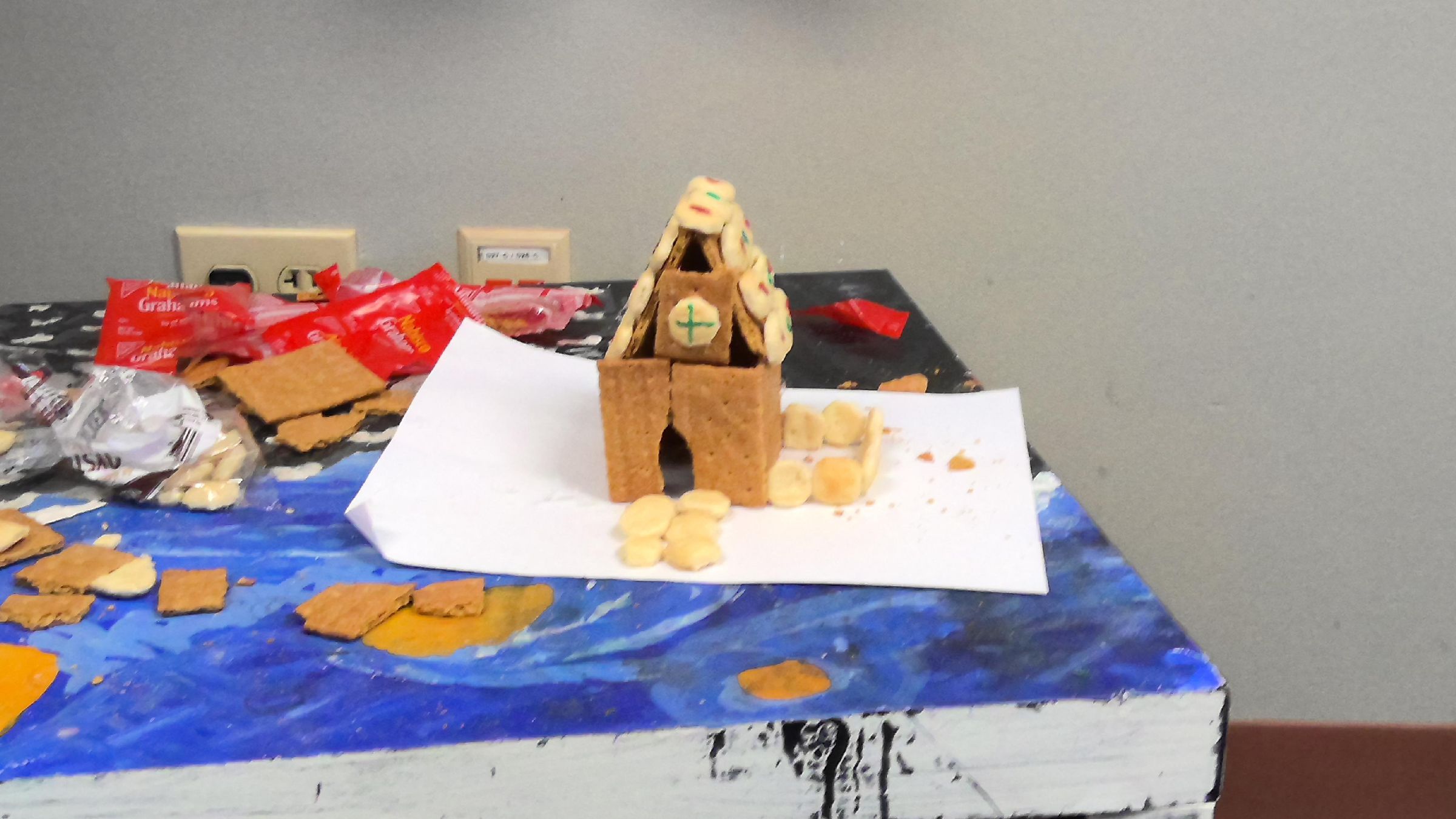 Christmas Spirt Gingerbread House 