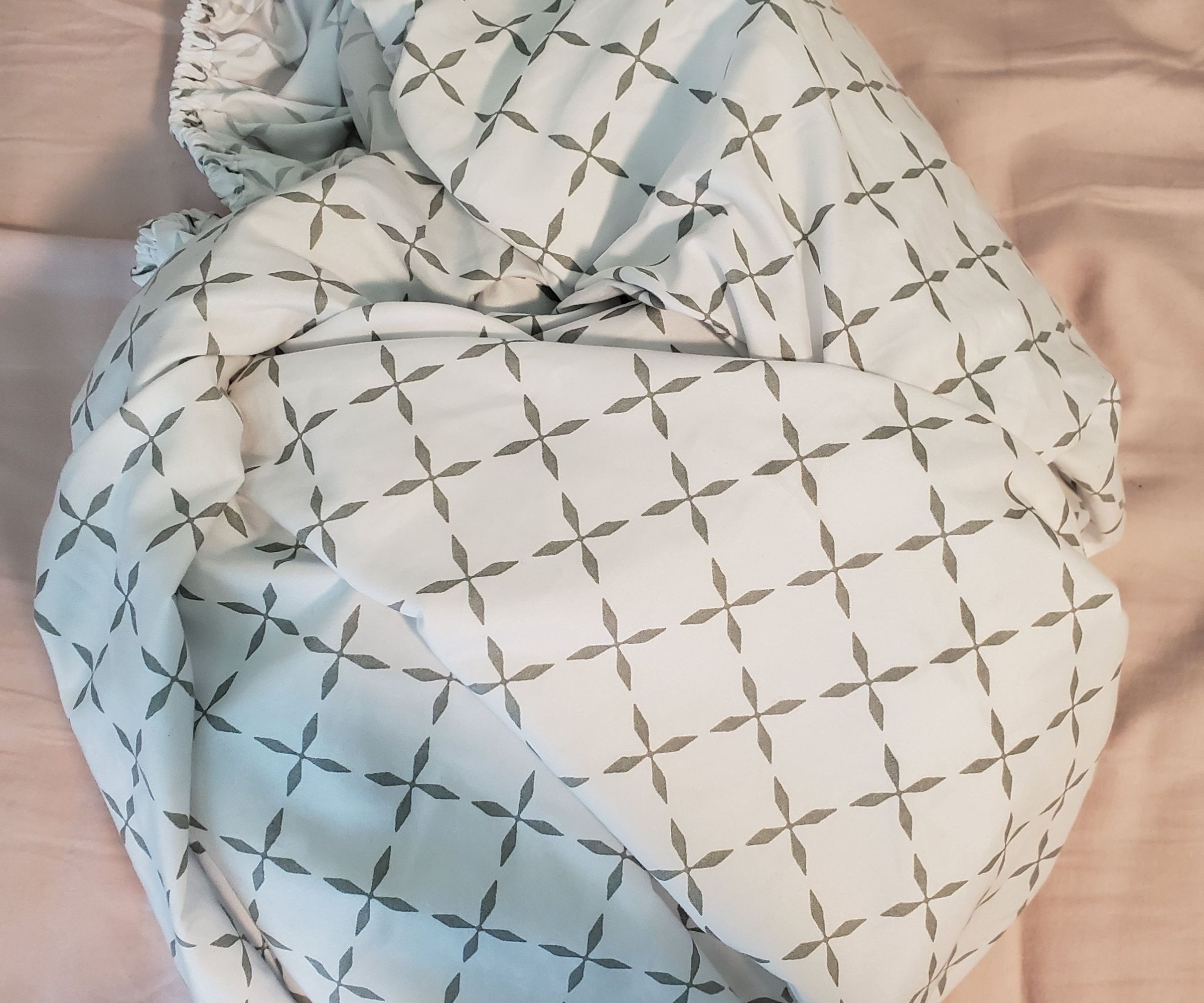 Mastering the Fold of a Fitted Sheet