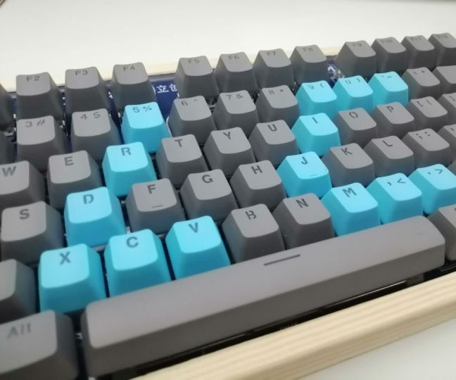 JLCPCB: 87 Mechanical Keyboard
