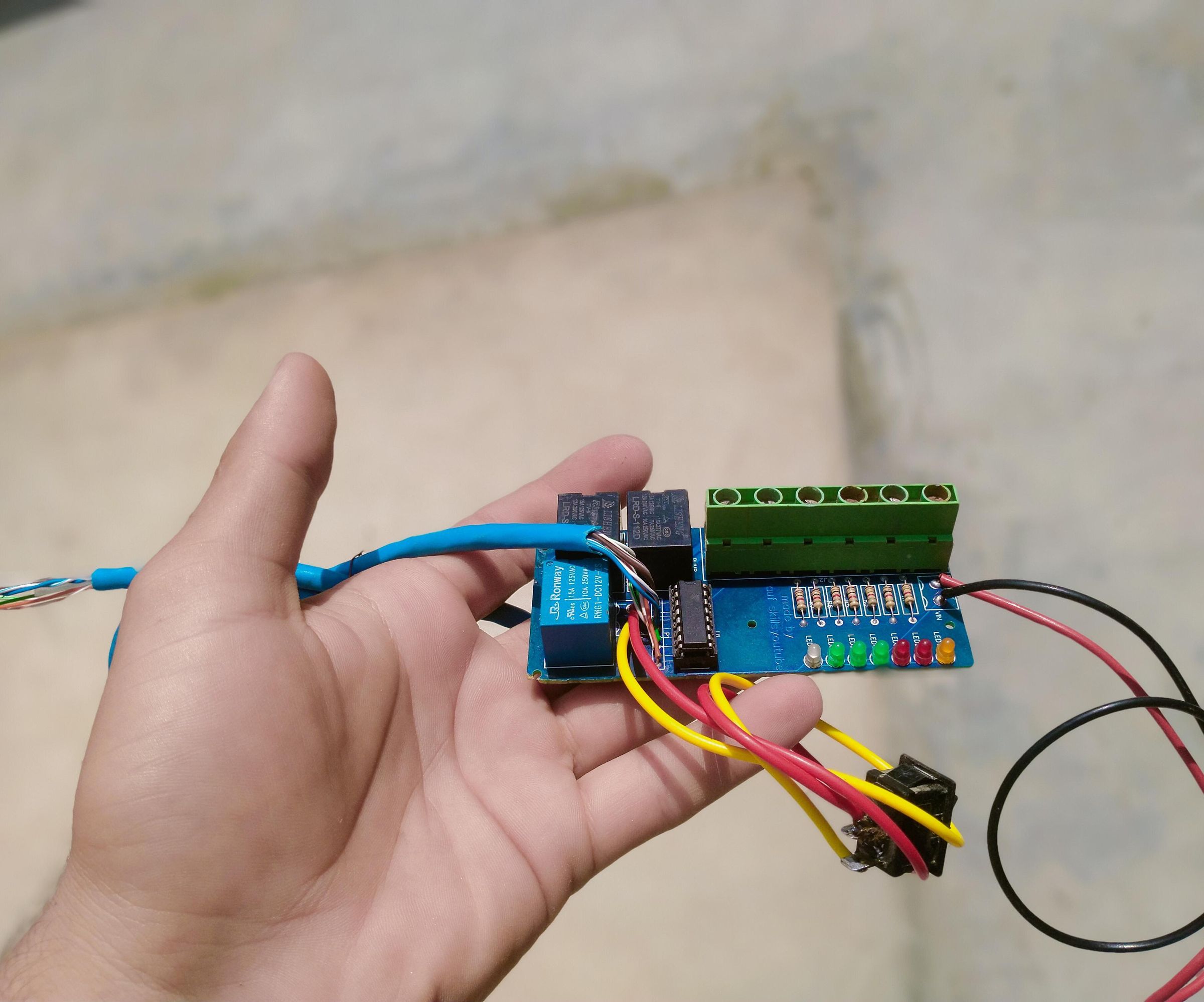 Diy Automatic Water Level Indicator and controller without microcontroller