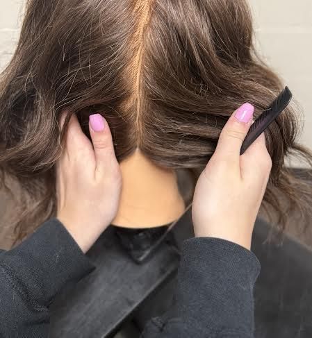 How to Perform a Scalp Analysis on a Client