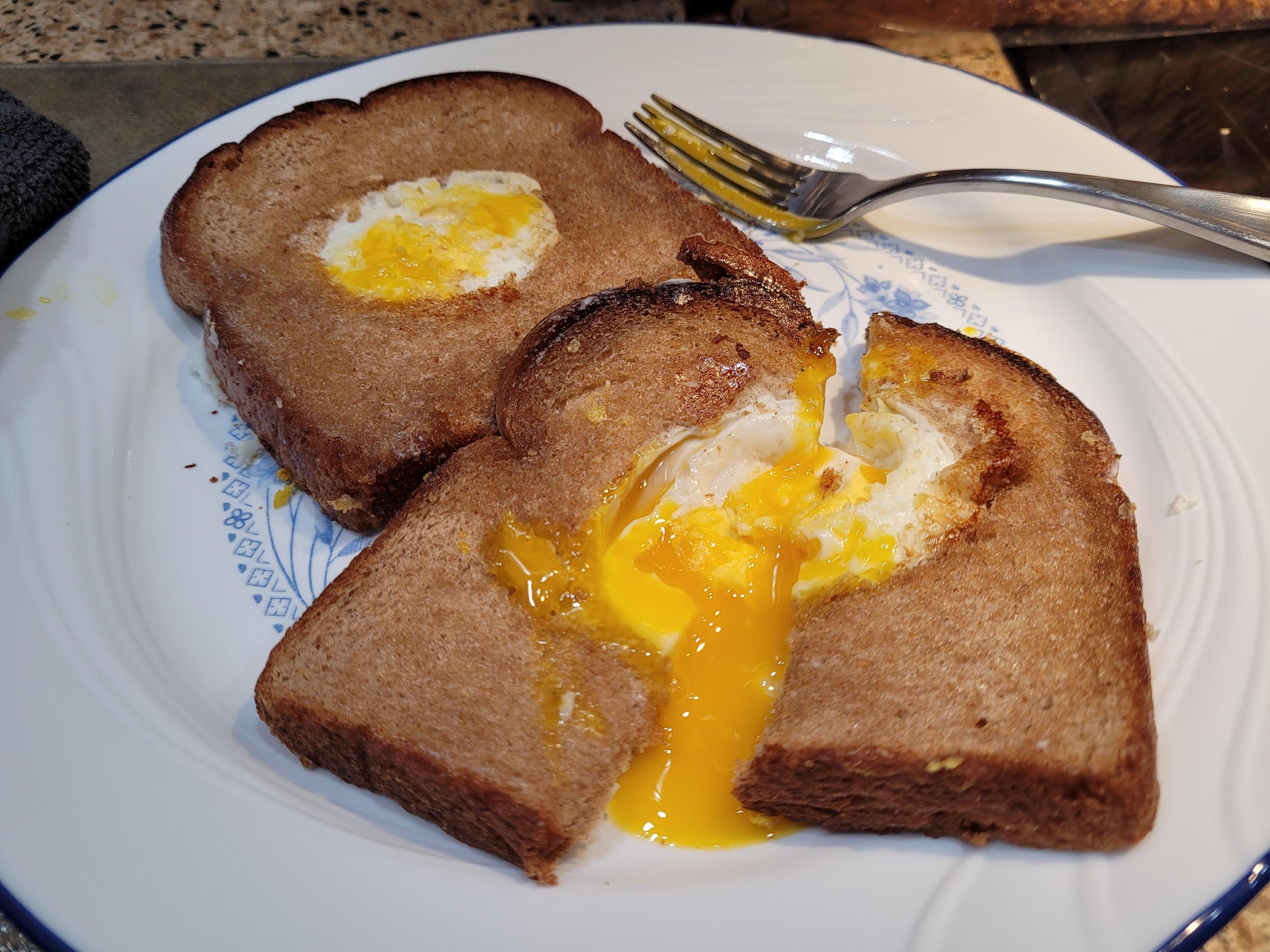 Mom's Campers Eggs