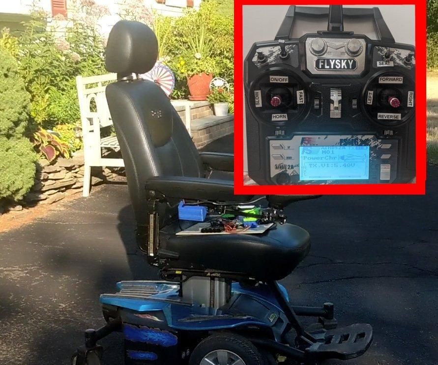 REMOTE CONTROL WHEELCHAIR / REMOTE CONTROL POWERCHAIR