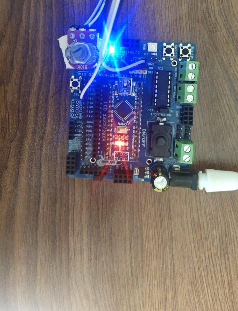 Potentiometer Controlled LED Brightness Using Arduino