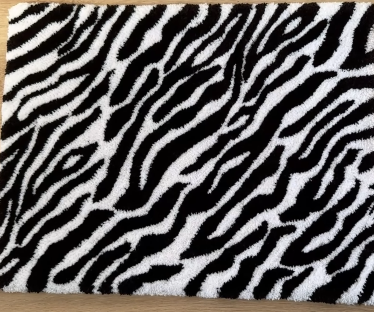 How to Make Your First Tufted Rug (Beginner Tufting Guide)