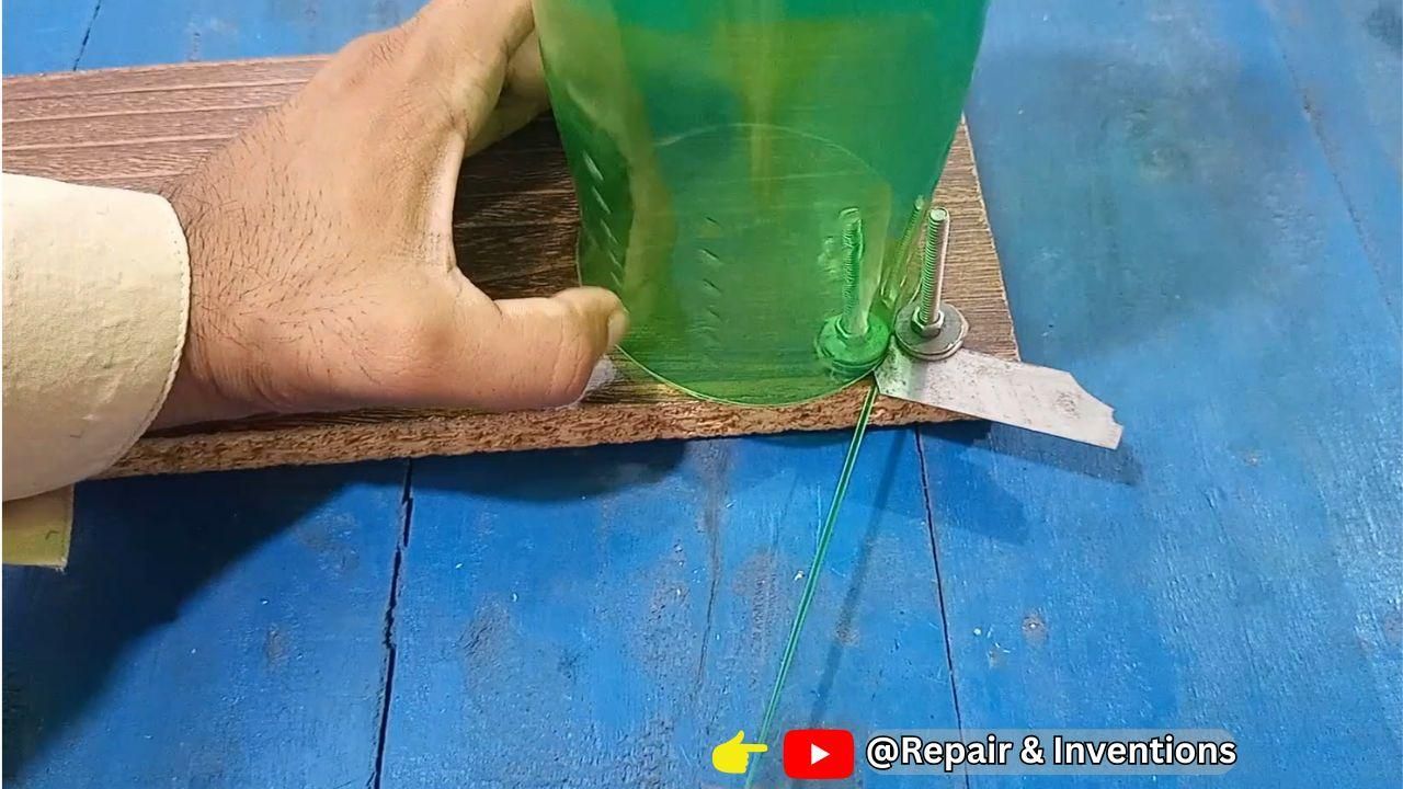 How to Make Rope From Plastic Bottles Using a Simple Cutter