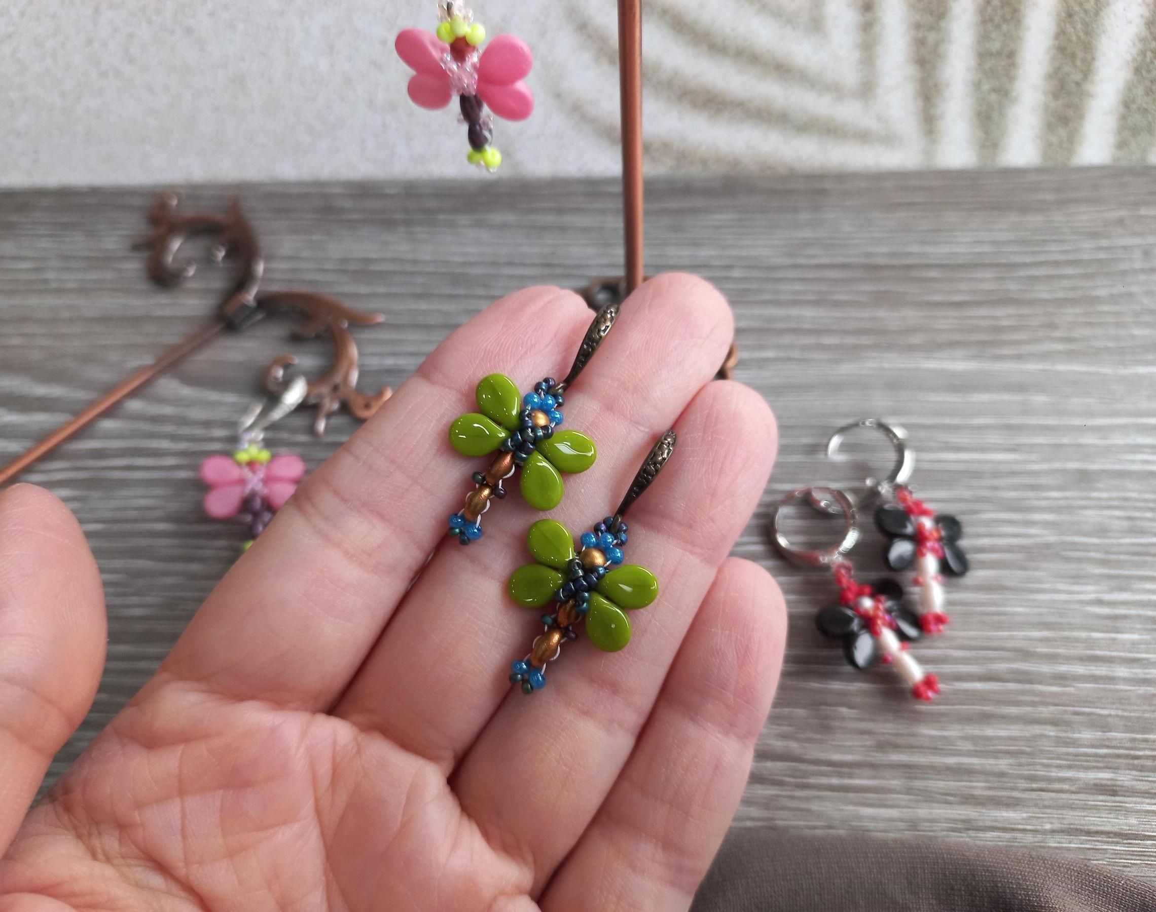 Weaving DRAGONFLY Earrings With PIP Beads