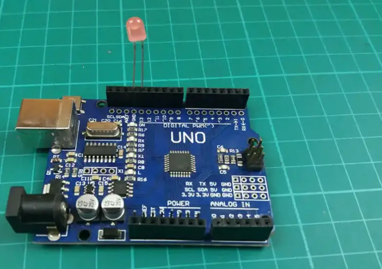 Blink an LED Bulb Using Arduino: Step-by-Step Guide