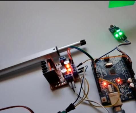 How to Control Your Linear Actuator Using Light Sensor