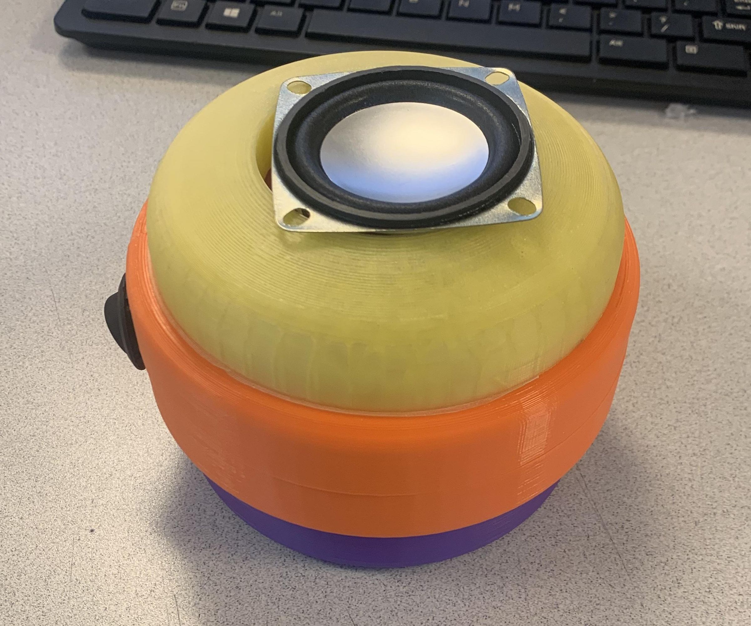 Burger Shaped Bluetooth Speaker