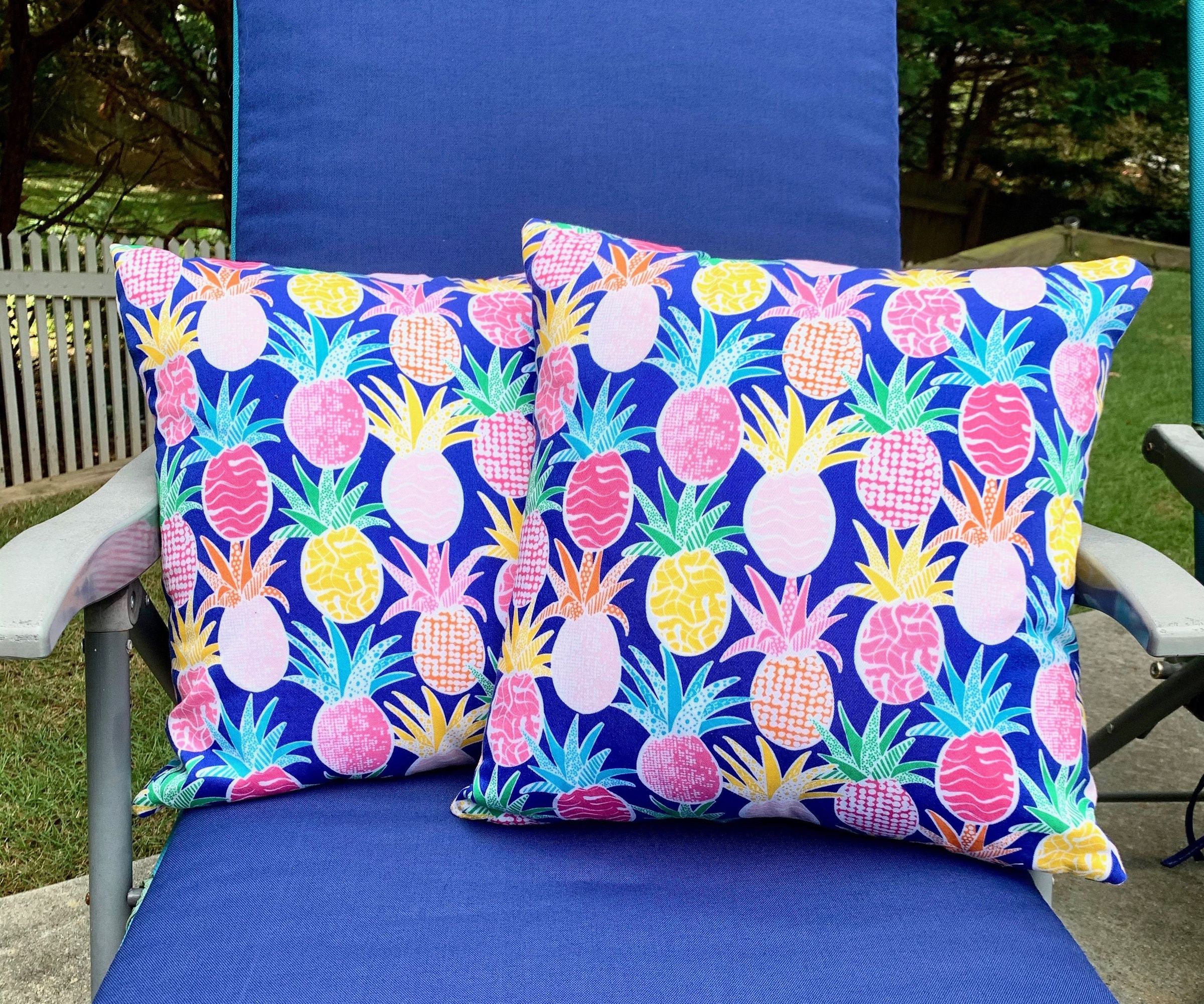 Make Outdoor Pillows With Washable Covers!