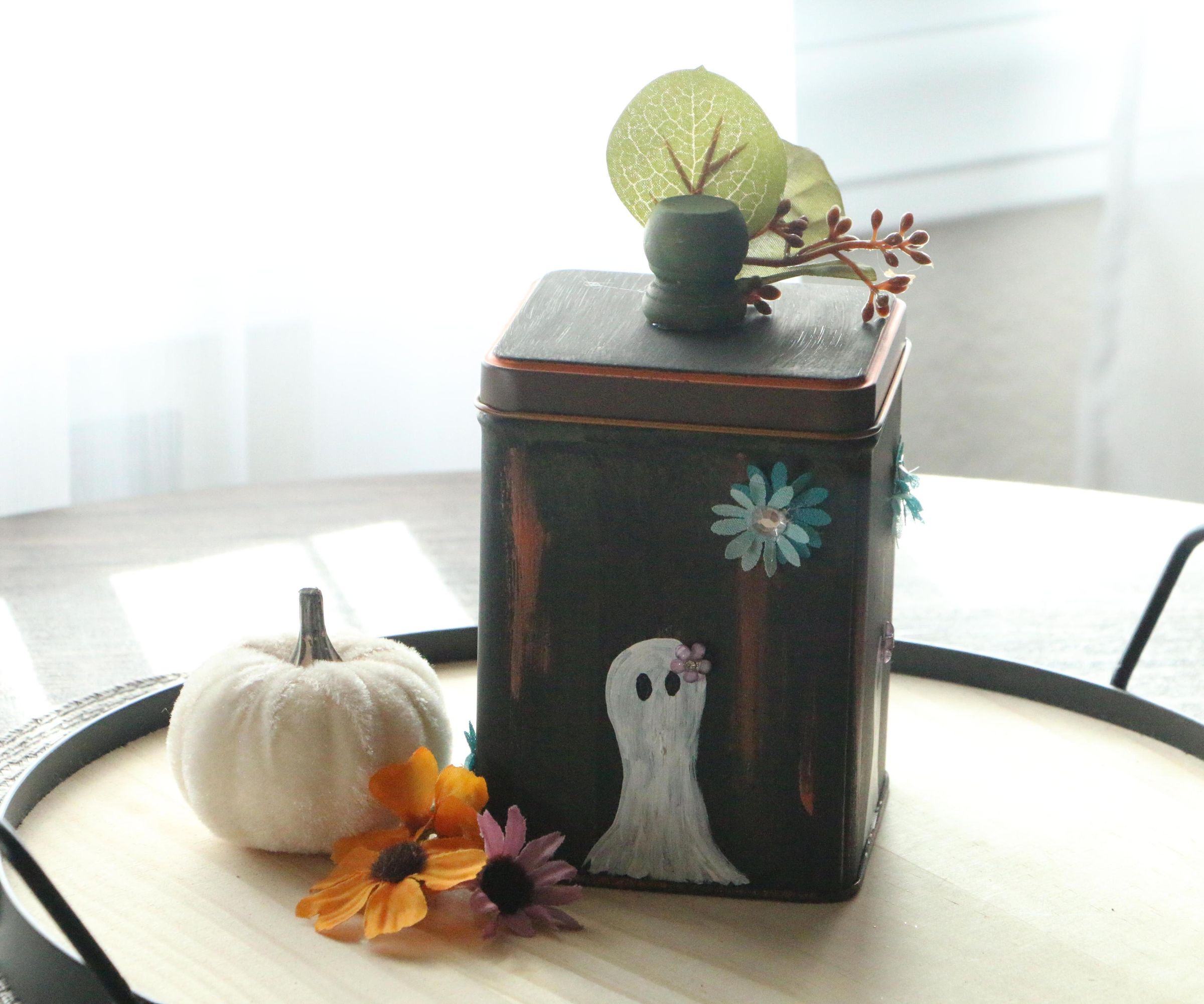 Upcycle Your Tea Tin for Halloween: Easy DIY Spooky-Cute Storage