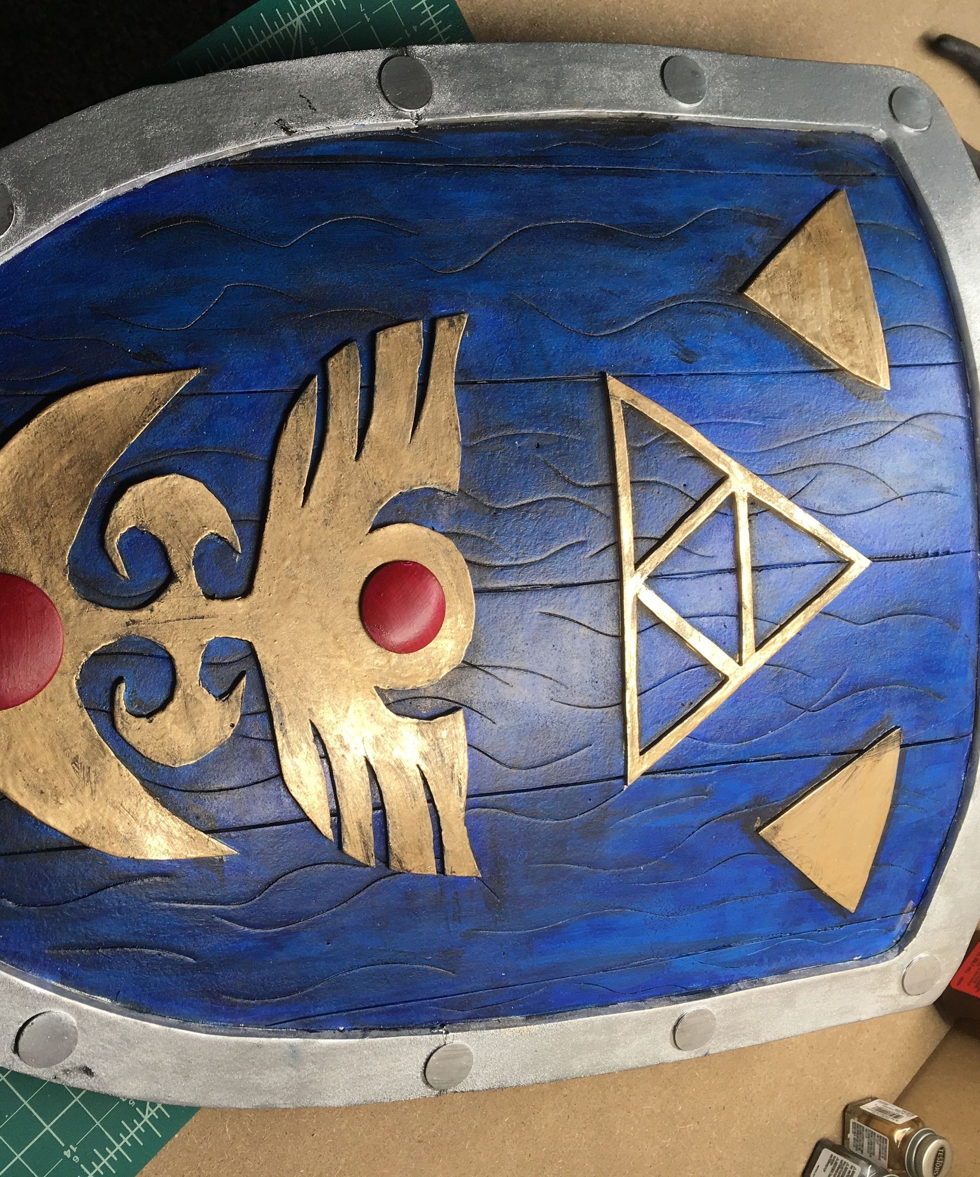 Link's Hylian Shield the Legend of Zelda: a Link to the Past