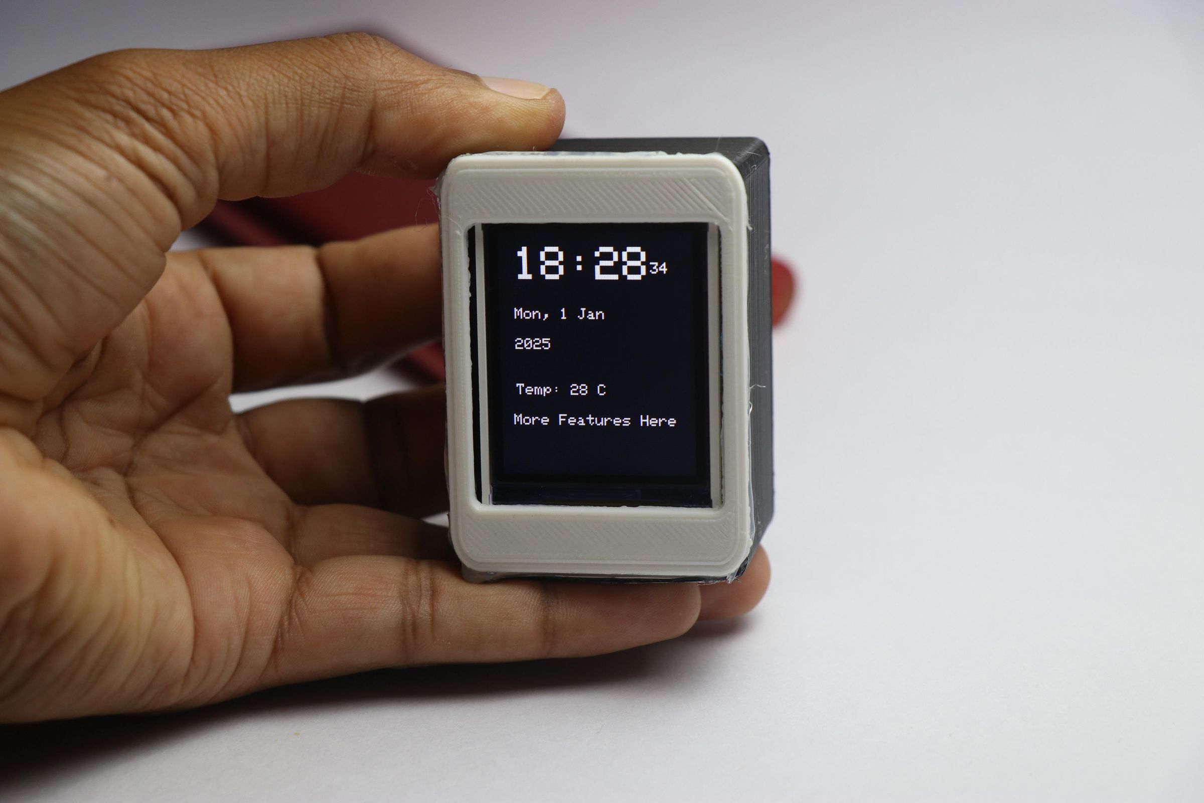 3D Printed Mini Weather Station for Your Desk
