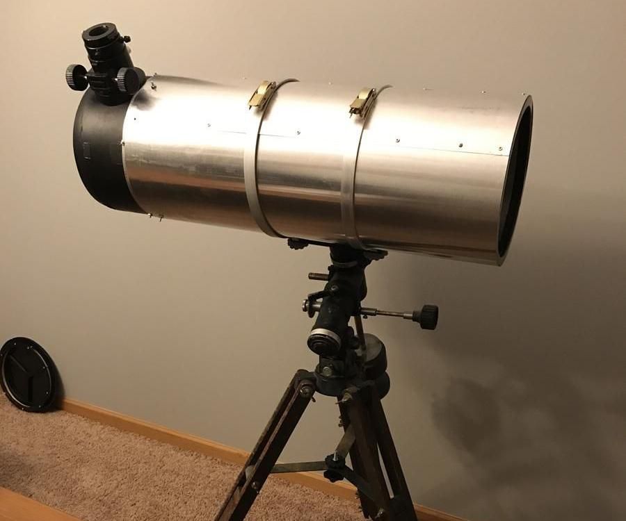 8 Inch Newtonian Telescope on an Equatorial Mount