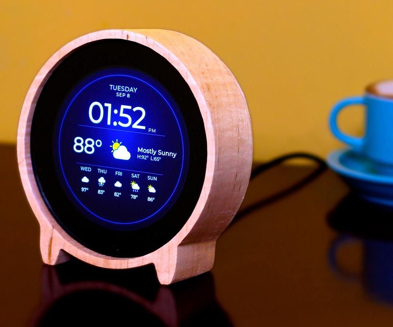 🕐 ⛅ Raspberry Pi Round Weather Clock (A Desk & Nightstand Smart Display)