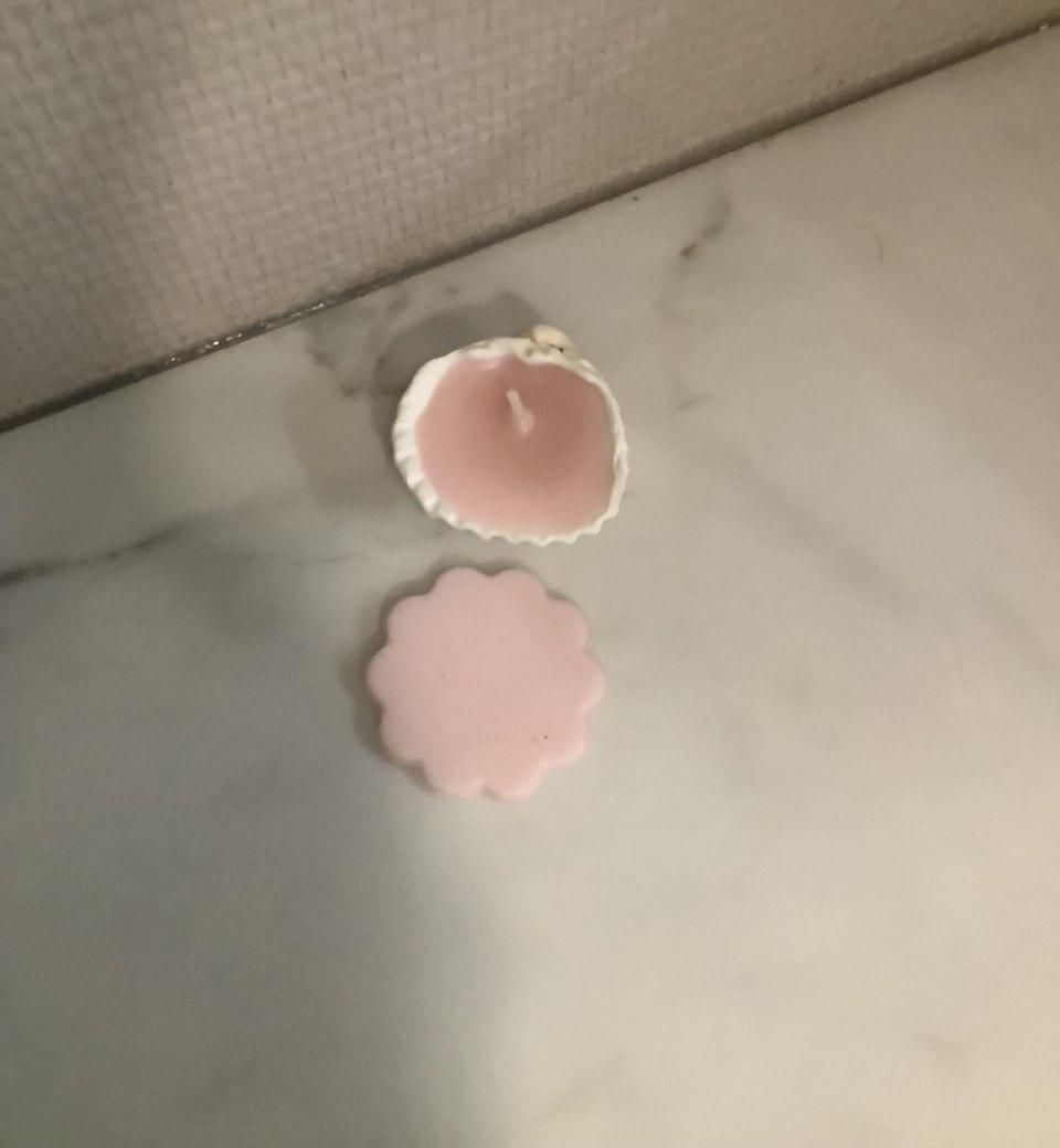 Seashell Candle