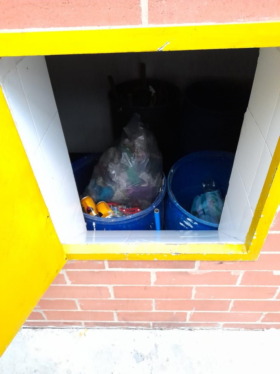 Palo Recoge Basura.