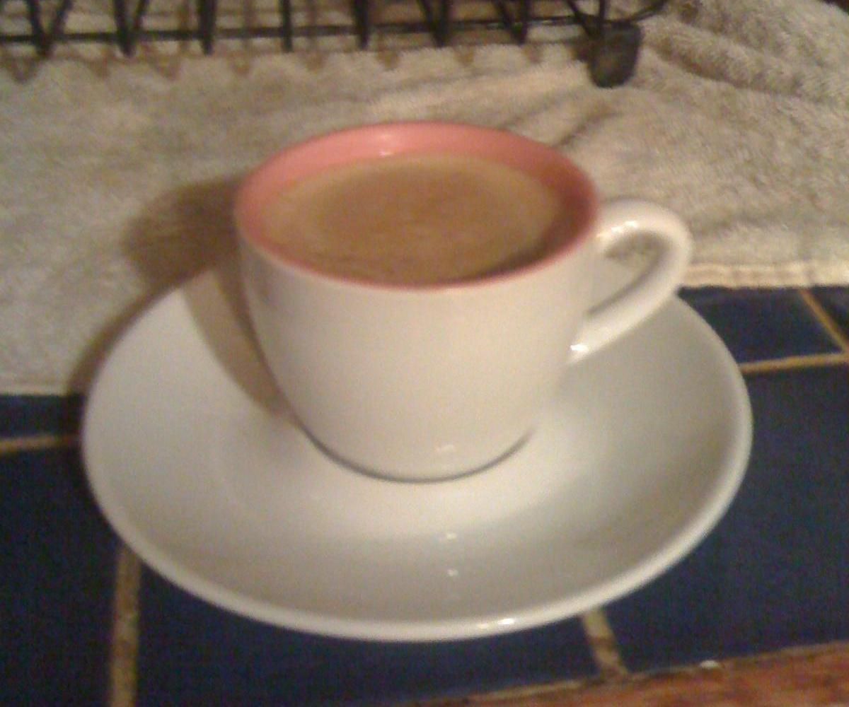 Instructions on How to Make Cuban Coffee With a Moka Pot (Espresso Maker).