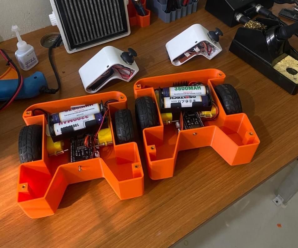 ⚽🤖 ESP-NOW Wireless Soccer Robot