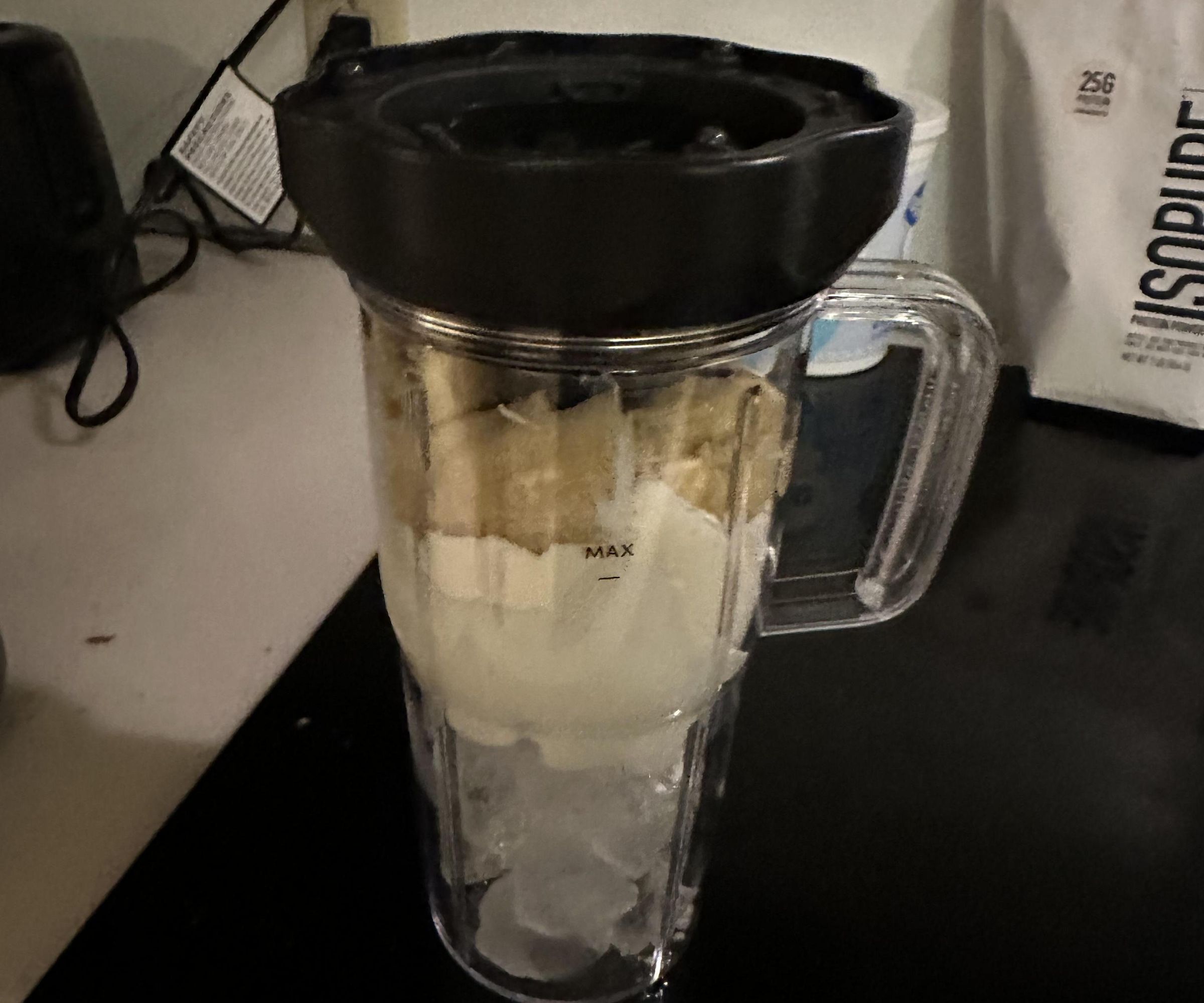 How to Make a Peanut Butter and Banana Smoothie