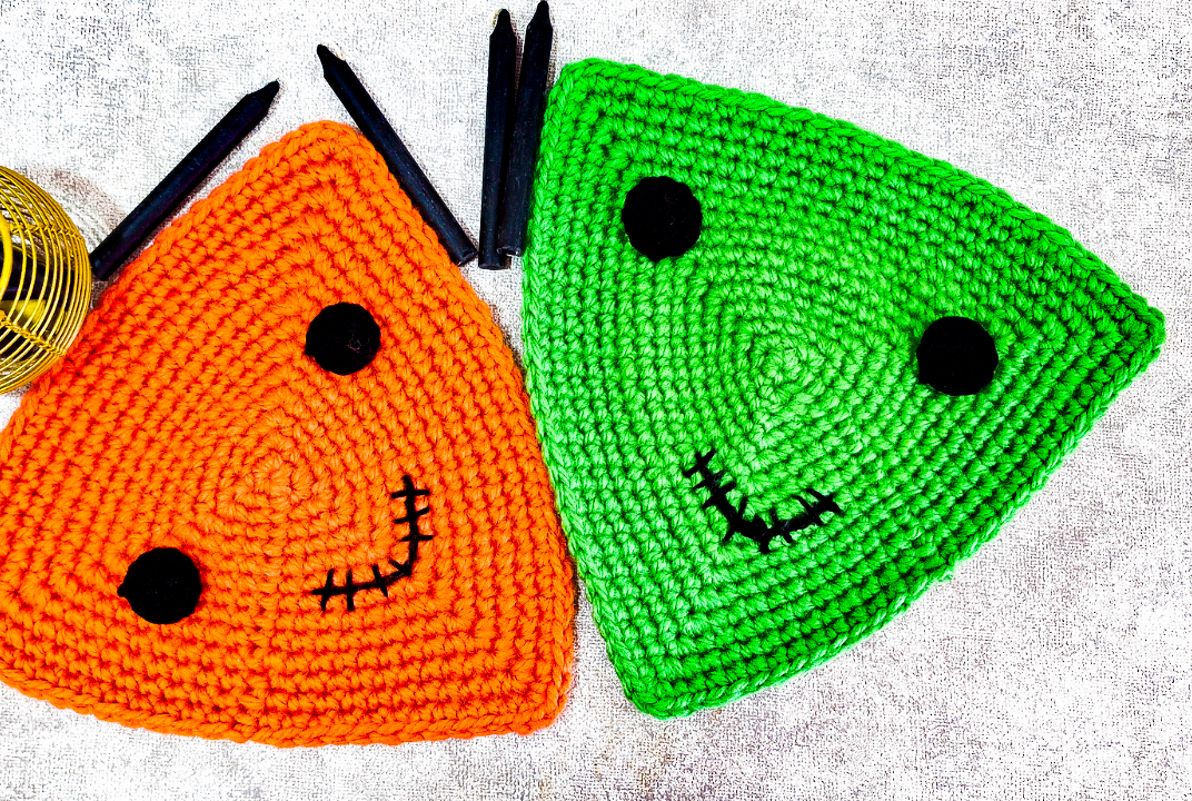 Quick and Easy Crochet Halloween Triangle Placemat