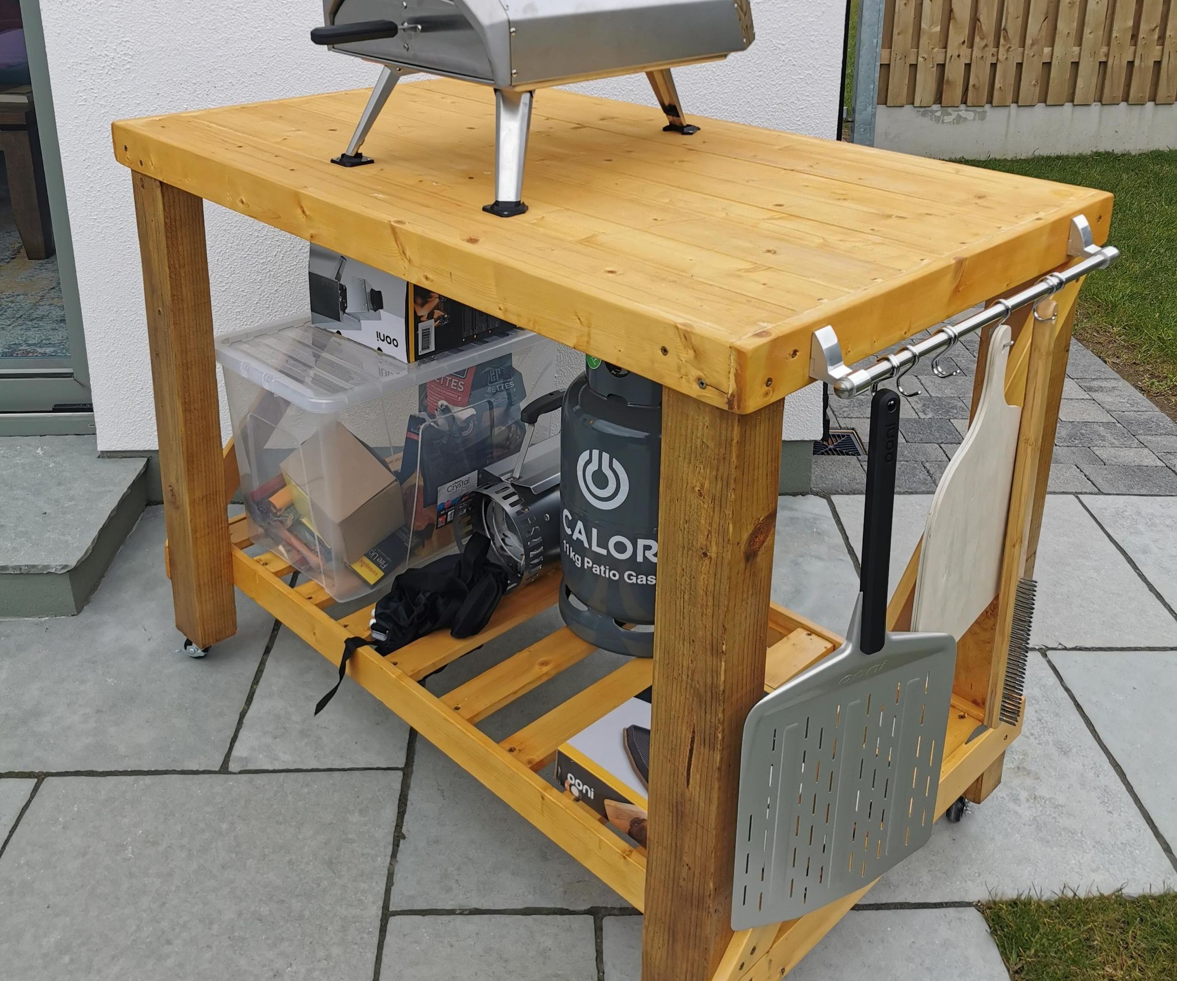 Pizza Table